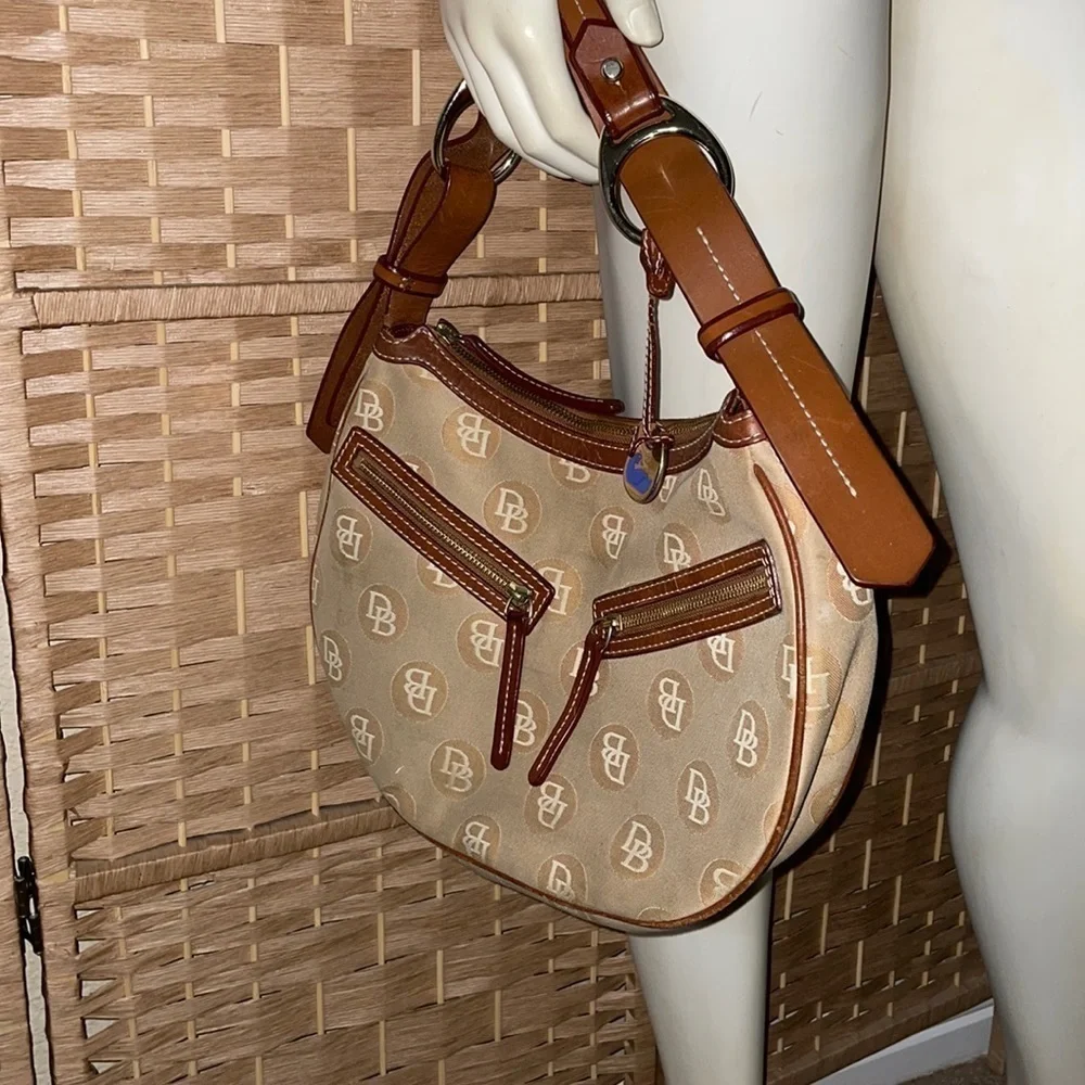 Dooney & Bourke Bag Signature Logo Hobo Shoulder Bag Dooney Shoulder Bag 🔥